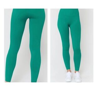 Spiritual Gangster Icon High Waist Legging in green - XS/S